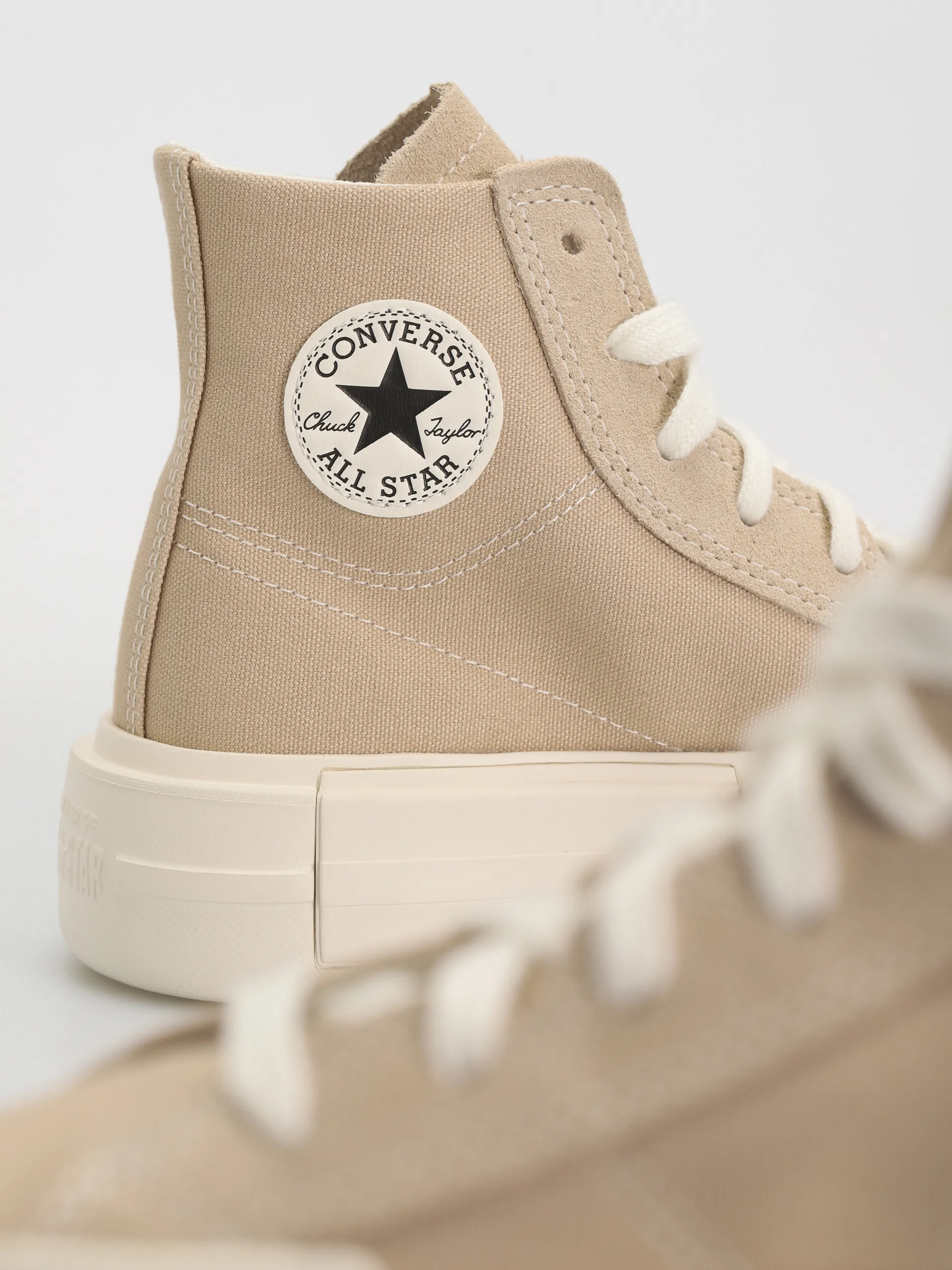 Converse Chucks Chuck Taylor All Star Cruise Hi (brown/cream)