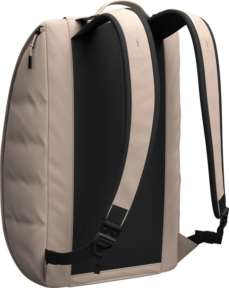 D_b_ Hugger Base Backpack, 15L  