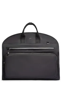 Garment bag in structured nylon with shoulder strap