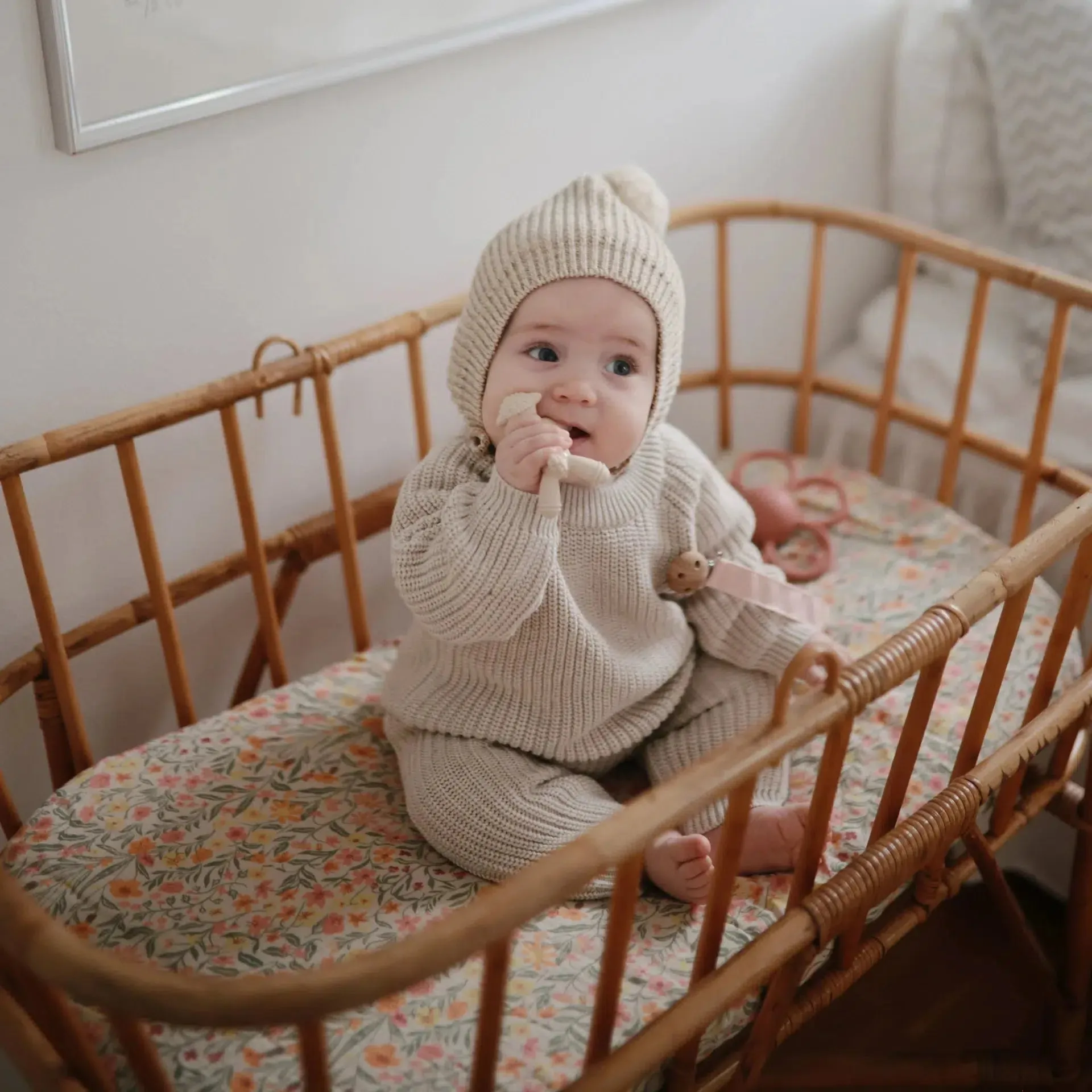 Mushie - Extra Soft Muslin Crib Sheet - Pastel Blooms