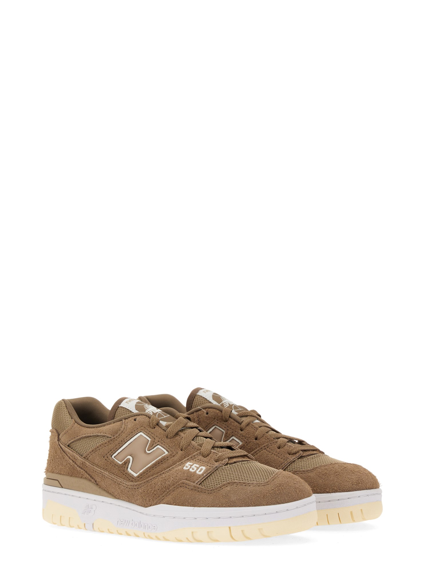 NEW BALANCE    550 LEATHER SNEAKER