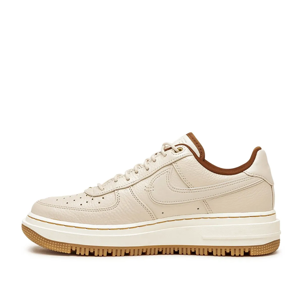 NIKE Air Force 1 Luxe (White / Beige)