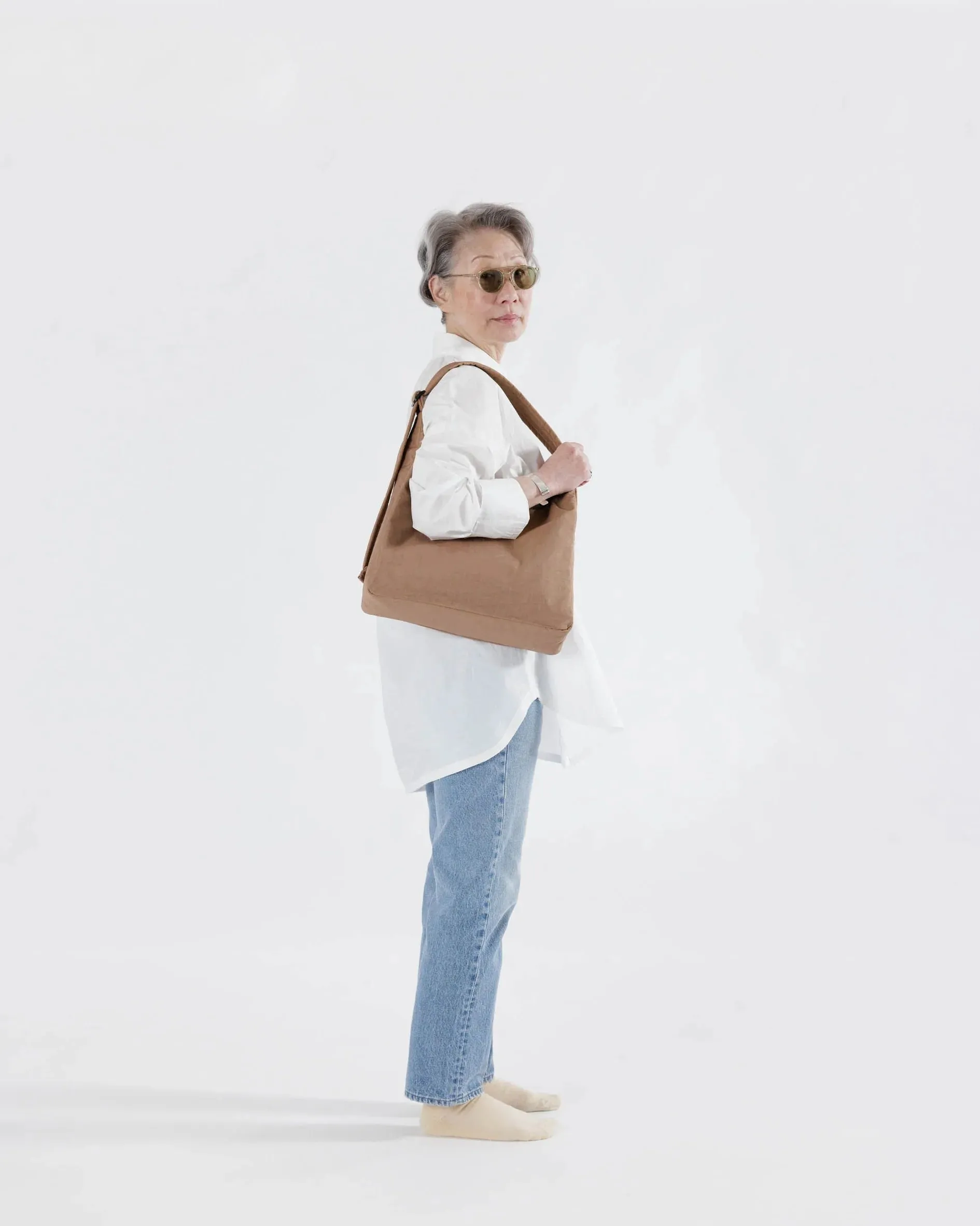 NYLON SHOULDER BAG | Cocoa - BAGGU