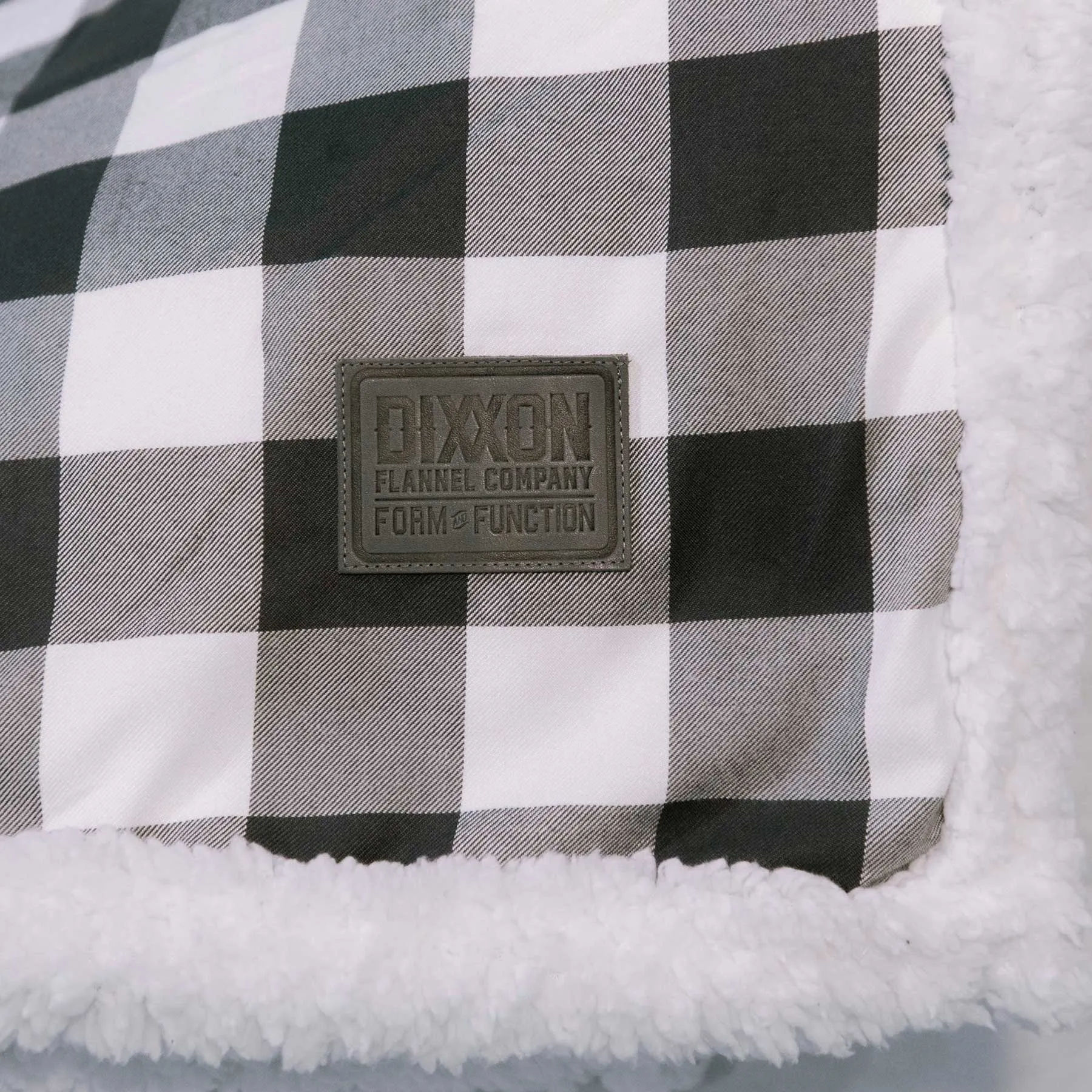 Pinnacle Flannel Sherpa Blanket