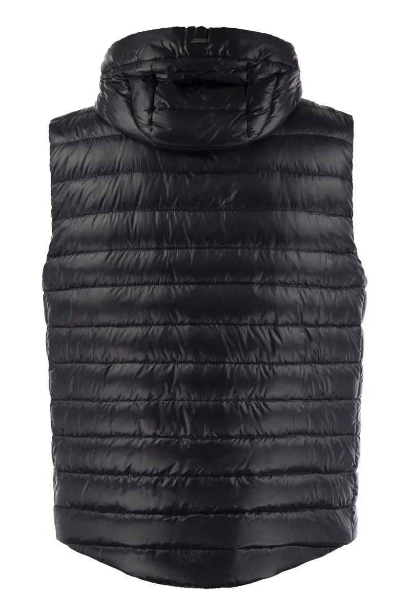 SLEEVELESS DOWN JACKET