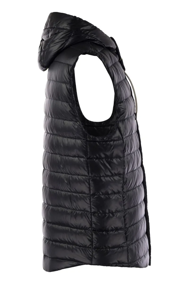 SLEEVELESS DOWN JACKET