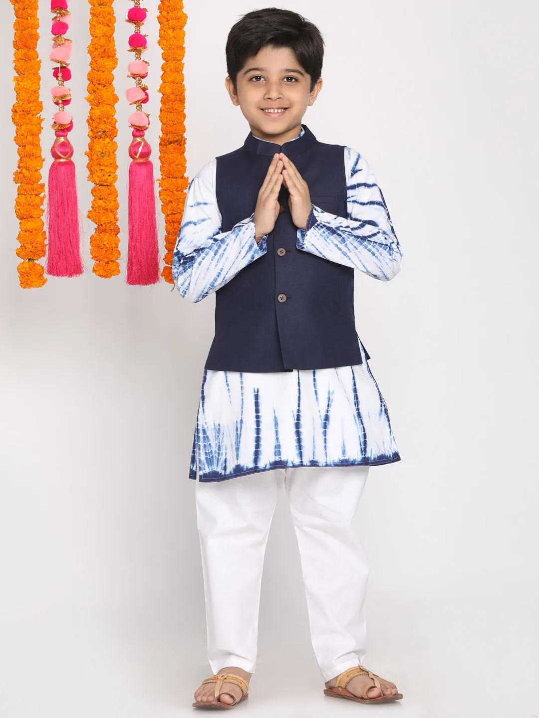 Vastramay Boys Navy Blue Dyed Regular Pure Cotton Kurta with Pyjamas & Nehru Jacket