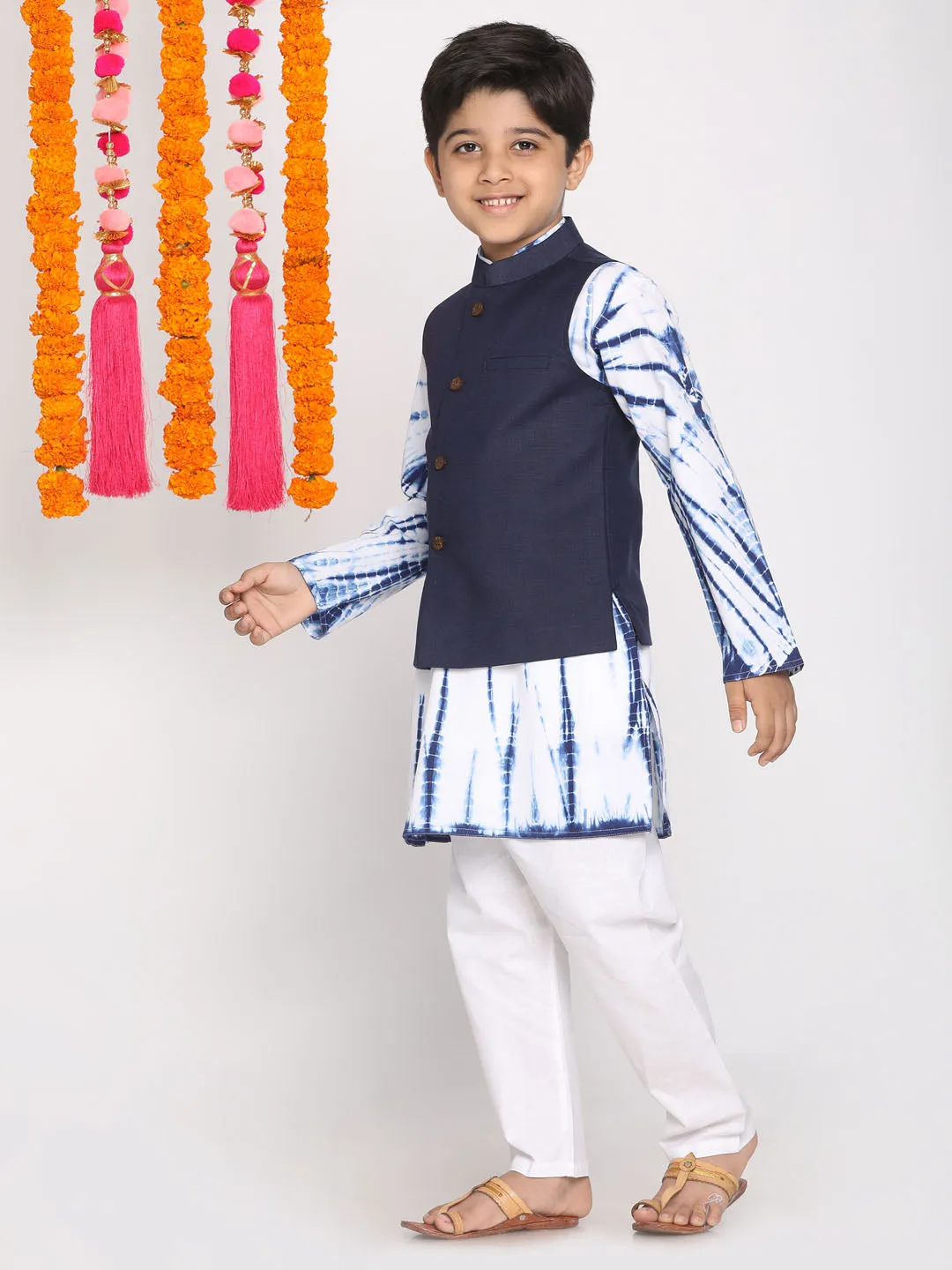 Vastramay Boys Navy Blue Dyed Regular Pure Cotton Kurta with Pyjamas & Nehru Jacket