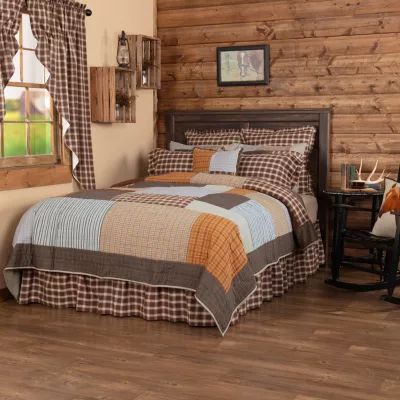 VHC Brands Sheridan Rustic Brown Quilt