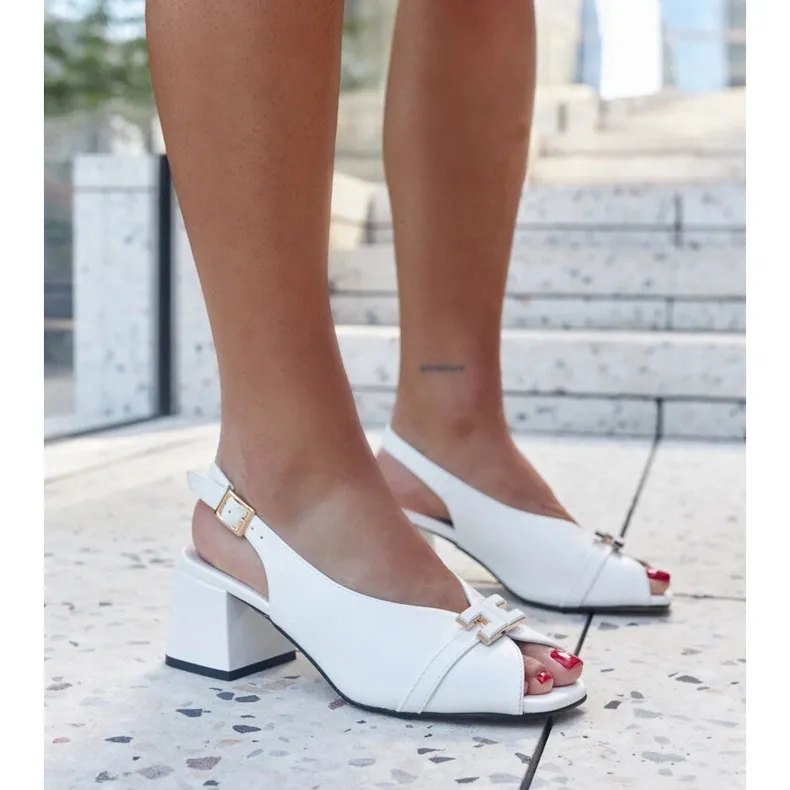 White sandals with Totana leather insole